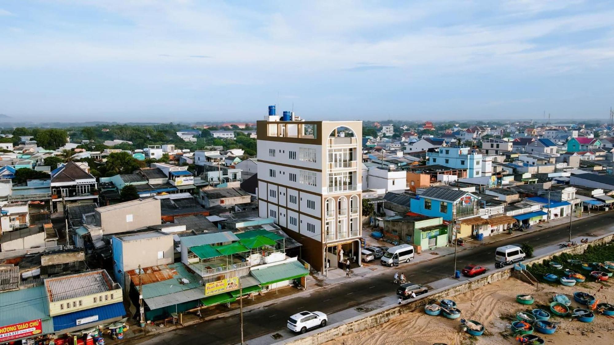 Hotel Khach San A68 Long My Exterior foto